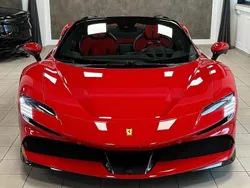 Rot Gebraucht 2023 Ferrari SF90 Cabrio | 435.000 €