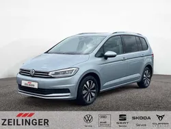 Silber Gebraucht 2024 VW Touran Move Van / Kleinbus | 33.945 € (Guter Preis)