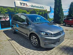 Grau Gebraucht 2017 VW Touran Sound Van / Kleinbus | 17.980 € (Guter Preis)