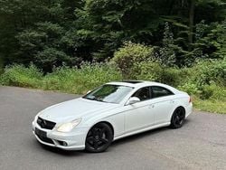 Weiß Gebraucht 2005 Mercedes CLS55 AMG AMG Coupé | 15.000 €