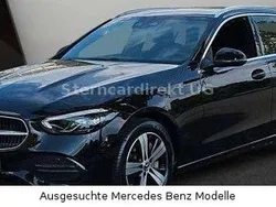Obsidianschwarzmetallic (metallic) Gebraucht 2024 Mercedes C300e Avantgarde Kombi | 47.890 € (Fairer Preis)