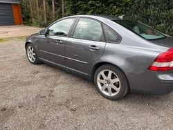Schwarz Gebraucht 2004 Volvo S40 Limousine | 2.600 € (Fairer Preis)