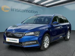 Blau Gebraucht 2022 Skoda Superb Kombi | 28.149 € (Fairer Preis)