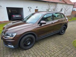 Braun Gebraucht 2016 VW Tiguan Trendline SUV | 15.699 € (Guter Preis)