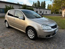 Gold Gebraucht 2005 VW Golf V Kleinwagen | 1.400 € (Fairer Preis)