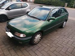 Grün Gebraucht 1997 Opel Astra Limousine | 1.400 € (Fairer Preis)
