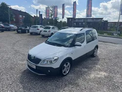 Weiß Gebraucht 2012 Skoda Roomster Kombi | 6.499 € (Fairer Preis)