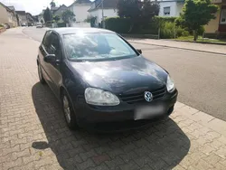 Schwarz Gebraucht 2005 VW Golf V Limousine | 1.700 € (Guter Preis)