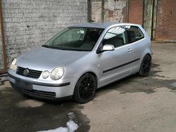 Silber Gebraucht 2002 VW Polo Kleinwagen | 900 € (Guter Preis)