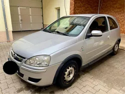 Silber Gebraucht 2005 Opel Corsa Limousine | 2.600 € (Etwas zu teuer)