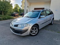 Silber Gebraucht 2007 Renault Mégane II Kombi | 1.398 € (Guter Preis)