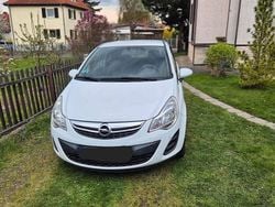 Weiß Gebraucht 2012 Opel Corsa Selection Limousine | 3.300 € (Guter Preis)
