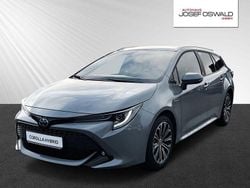 Cement grey/manhattan grey Gebraucht 2021 Toyota Corolla Team Kombi | 23.450 € (Guter Preis)