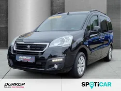 Schwarz Gebraucht 2017 Peugeot Partner Van / Kleinbus | 10.990 € (Teuer)