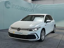 Weiß Gebraucht 2024 VW Golf VIII GTI Kleinwagen | 33.249 € (Guter Preis)