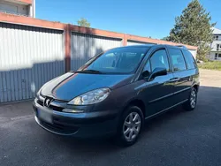 Peugeot 807