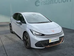 Grau Gebraucht 2022 Cupra Born Kleinwagen | 25.100 € (Fairer Preis)