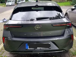 Grau Gebraucht 2023 Opel Astra Elegance Limousine | 22.299 € (Guter Preis)