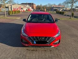 Rot Gebraucht 2021 Hyundai i30 Edition Limousine | 15.000 € (Fairer Preis)
