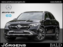Obsidianschwarz metallic Gebraucht 2024 Mercedes GLC200 Avantgarde SUV | 50.760 € (Fairer Preis)