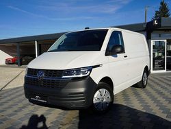 Weiß Gebraucht 2022 VW Transporter Van | 24.600 €