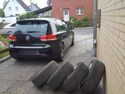 Schwarz Gebraucht 2012 VW Golf VI Limousine | 6.999 €
