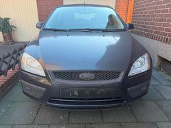 Blau Gebraucht 2007 Ford Focus Limousine | 1.099 € (Guter Preis)