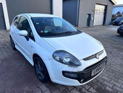 Weiß Gebraucht 2011 Fiat Punto Limousine | 1.790 € (Guter Preis)