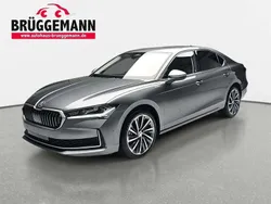 Grau Gebraucht 2024 Skoda Superb LAURIN & KLEMENT Limousine | 43.890 € (Guter Preis)