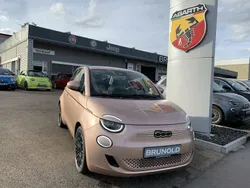 Arktis weiß Gebraucht 2023 Fiat 500e Icon Limousine | 27.900 €