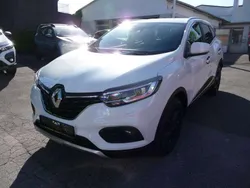 Weiß Gebraucht 2020 Renault Kadjar LIMITED Deluxe SUV | 16.290 € (Fairer Preis)