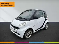 Weiß Gebraucht 2010 Smart ForTwo Coupé Passion Coupé | 2.990 € (Guter Preis)