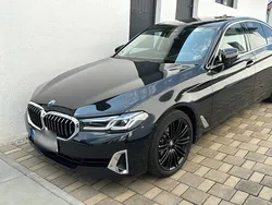 Schwarz Gebraucht 2023 BMW 520 Luxury Line Limousine | 39.500 € (Fairer Preis)