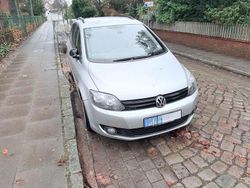 Grau Gebraucht 2013 VW Golf VII Match Limousine | 10.900 € (Fairer Preis)