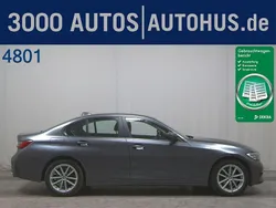 Grau Gebraucht 2020 BMW 320 Sport Line Limousine | 24.380 € (Superpreis)