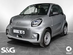 Bodypanels in cool silver (metal Gebraucht 2022 Smart ForTwo Electric Drive Kleinwagen | 9.690 € (Fairer Preis)