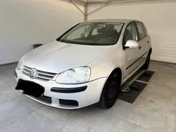 Grau Gebraucht 2004 VW Golf V Kleinwagen | 4.700 € (Teuer)