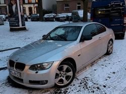 Silber Gebraucht 2009 BMW 320 Coupé | 6.000 € (Guter Preis)