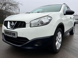 Weiß Gebraucht 2012 Nissan Qashqai +2 Visia SUV | 6.990 € (Etwas zu teuer)