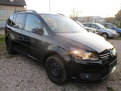 Deep black perleffekt Gebraucht 2015 VW Touran Comfortline Van / Kleinbus | 5.900 € (Guter Preis)