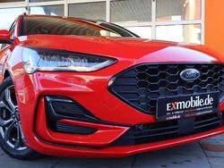 Rot Gebraucht 2023 Ford Focus ST-Line X Kombi | 20.999 € (Guter Preis)