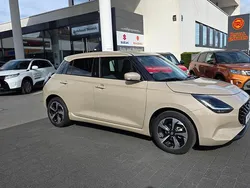 Beige Gebraucht 2024 Suzuki Swift Comfort+ Kleinwagen | 18.990 € (Fairer Preis)