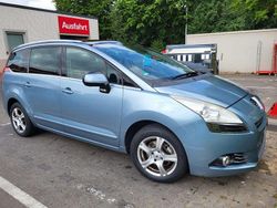 Blau Gebraucht 2011 Peugeot 5008 Allure Van / Kleinbus | 4.500 € (Fairer Preis)