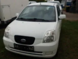 Weiß Gebraucht 2007 Kia Picanto Kleinwagen | 1.600 € (Etwas zu teuer)