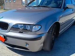 Silber Gebraucht 2003 BMW 320 M Sport Kombi | 2.300 € (Teuer)