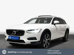 Weiß Gebraucht 2024 Volvo V90 CC Ultimate Kombi | 60.490 € (Etwas zu teuer)
