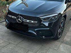 Schwarz Gebraucht 2024 Mercedes GLA200 AMG SUV | 39.000 € (Fairer Preis)