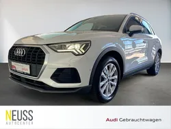 Weiß Gebraucht 2021 Audi Q3 Business SUV | 27.650 € (Fairer Preis)