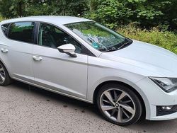 Weiß Gebraucht 2015 Seat Leon FR Limousine | 12.999 € (Teuer)
