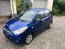Blau Gebraucht 2013 Hyundai i10 Edition Kleinwagen | 3.800 € (Fairer Preis)
